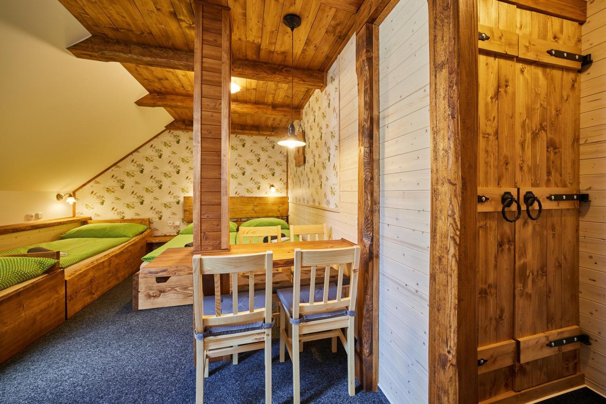 Chalupa Pod Tresnovkou Horní Maršov Buitenkant foto